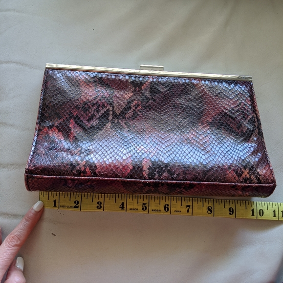 Bebe - Picture 5 of 6